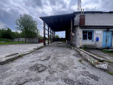 комерційна за адресою Незалежності, 131а