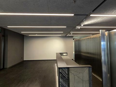 комерційна за адресою Київ, Володимирська вул., 12-В