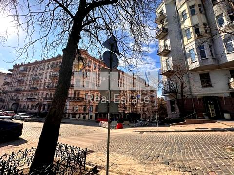 комерційна за адресою Ольгинська вул., 2/1