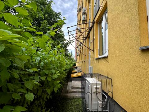 комерційна за адресою Регенераторна вул., 14