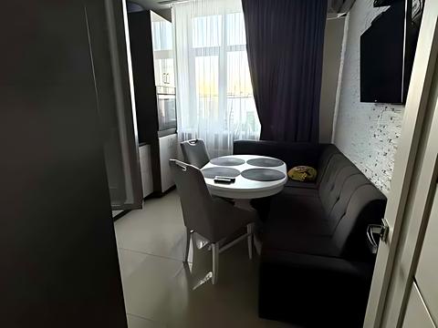 квартира за адресою Соборна вул., 103/11