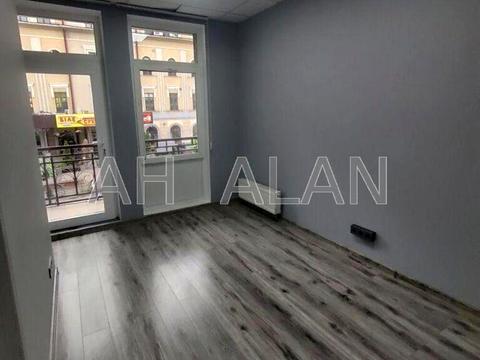 комерційна за адресою Спаська вул., 5