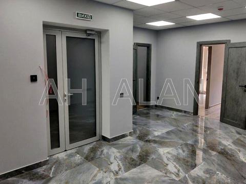комерційна за адресою Спаська вул., 5