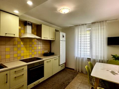 квартира за адресою Краснопільська вул., 11