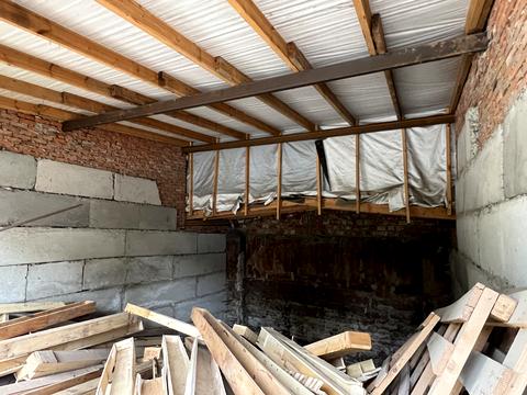 комерційна за адресою Дениса Лукіяновича вул., 8