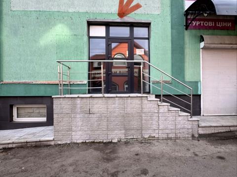 комерційна за адресою Базарна вул., 10