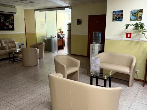 комерційна за адресою Миколи Василенка вул., 7