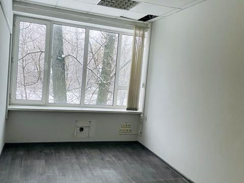 комерційна за адресою Миколи Василенка вул., 7