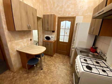 квартира за адресою Академіка Романа Кучера вул., 20