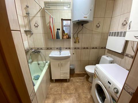 квартира за адресою Академіка Романа Кучера вул., 20