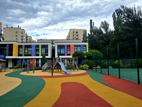 комерційна за адресою Предславинська вул., 53а
