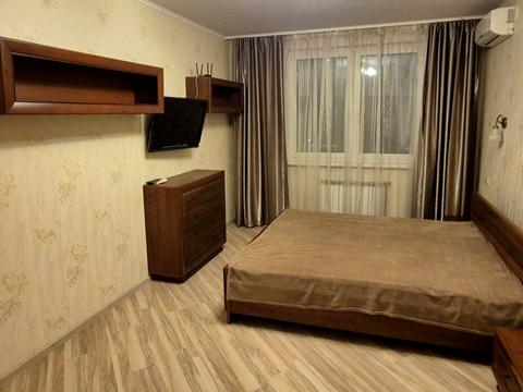 квартира за адресою Патріарха Мстислава Скрипника вул., 40