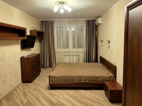 квартира за адресою Патріарха Мстислава Скрипника вул., 40