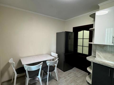 квартира за адресою Софії Русової вул., 7-А