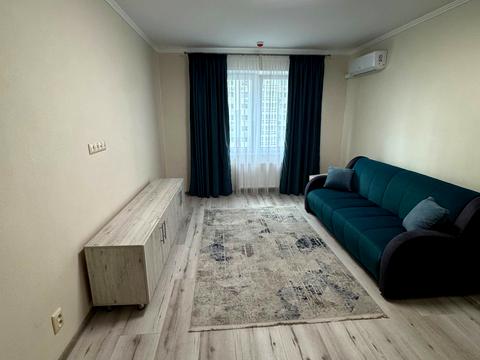 квартира за адресою Софії Русової вул., 7-А