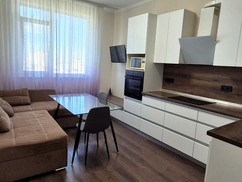 квартира за адресою Академіка Сахарова вул., 3-А