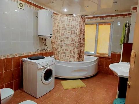 квартира за адресою Менахем-Мендл Шнеєрсона вул. (Мініна), 15