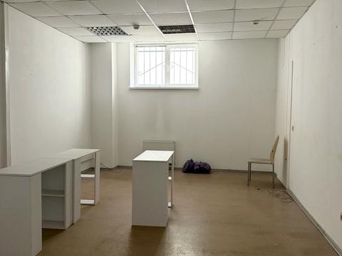 коммерческая по адресу Джерельная ул., 38