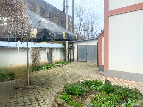 комерційна за адресою Вишнева вул., 34