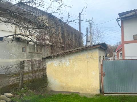 комерційна за адресою Вишнева вул., 34