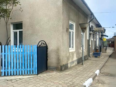 комерційна за адресою Вишнева вул., 34