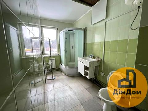 коммерческая по адресу Харківська, 43