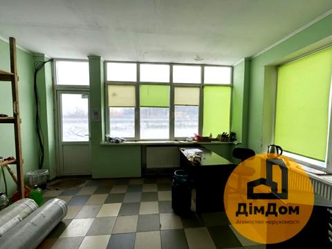 коммерческая по адресу Харківська, 43