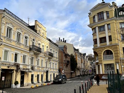 комерційна за адресою Київ, Воздвиженська вул., 25