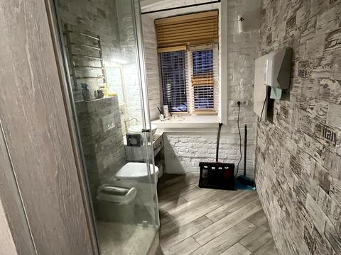 комерційна за адресою Київ, Воздвиженська вул., 25