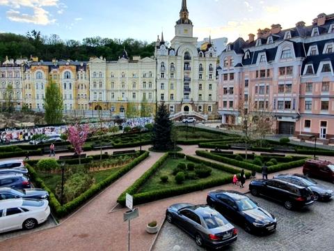 комерційна за адресою Київ, Воздвиженська вул., 25