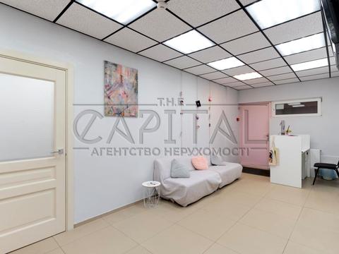 коммерческая по адресу Семьи Кульженков ул. (Дегтяренко Петра), 33