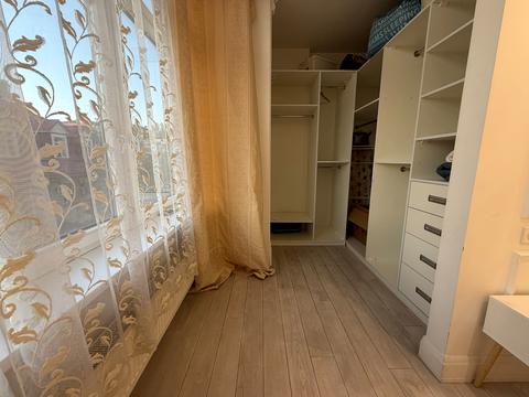 квартира за адресою Назарівська вул. (Вєтрова), 23