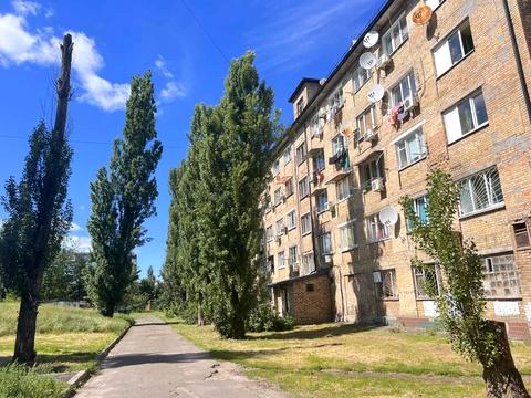 кімната за адресою Мілютенка вул., 14