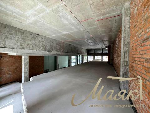 комерційна за адресою Василя Тютюнника вул. (Анрі Барбюса), 39