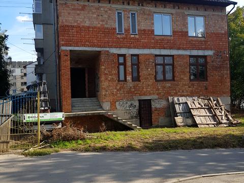 квартира за адресою Чернівці, Авангардна вул., 45