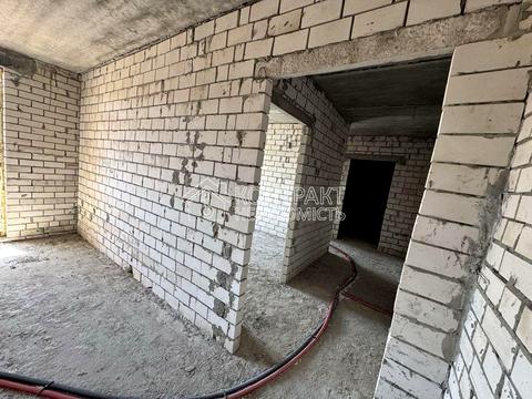 1868251387775604