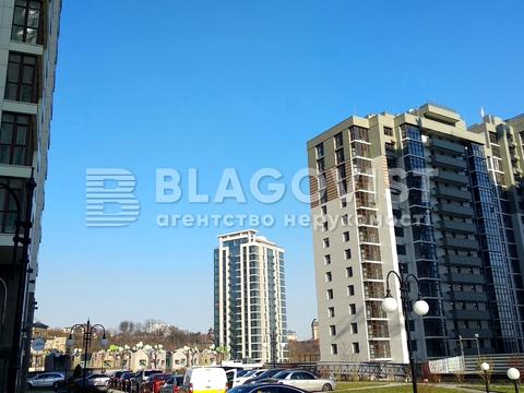 комерційна за адресою Андрія Верхогляда вул. (Михайла Драгомирова), 20-А