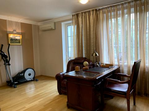 квартира за адресою Почайнинська вул., 25/49