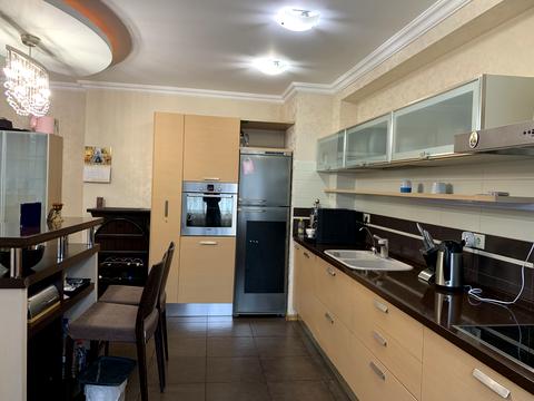 квартира за адресою Почайнинська вул., 25/49