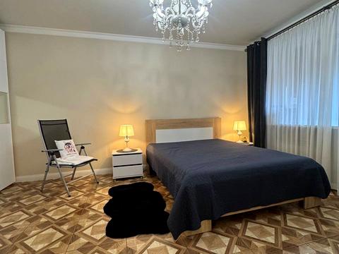 квартира за адресою Квартальна вул., 8/8
