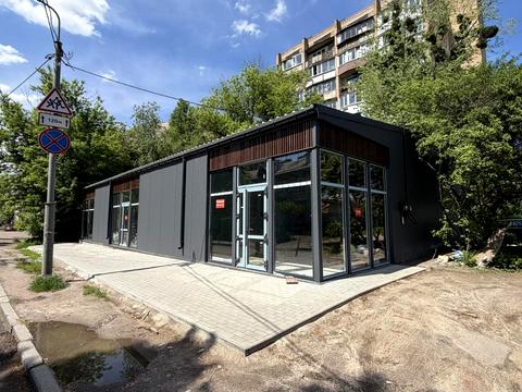комерційна за адресою Сергія Берегового вул. (Мартиросяна), 2/6