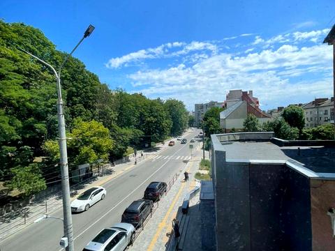 квартира за адресою Князя Острозького вул., 36