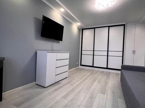 квартира за адресою Наукова вул., 53