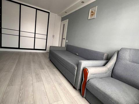 квартира за адресою Наукова вул., 53