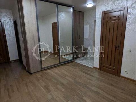 квартира за адресою Анни Ахматової вул., 30