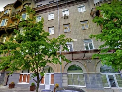 комерційна за адресою Дарвіна вул., 8
