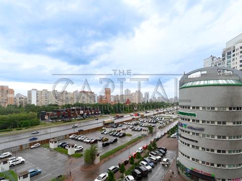 квартира за адресою Миколи Бажана просп., 10