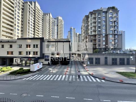 комерційна за адресою Андрія Верхогляда вул. (Михайла Драгомирова), 14-А