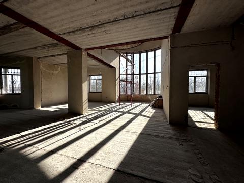комерційна за адресою Зоряна, 8