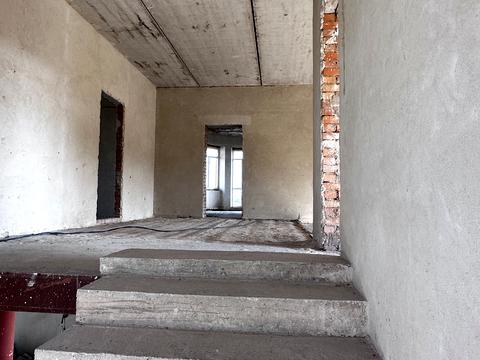 комерційна за адресою Зоряна, 8